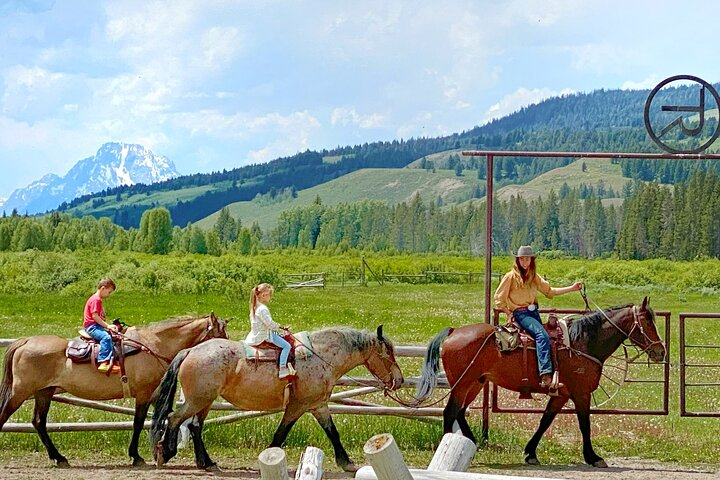 Jackson Hole Horseback Riding & Lunch in Bridger Teton NF - Photo 1 of 14